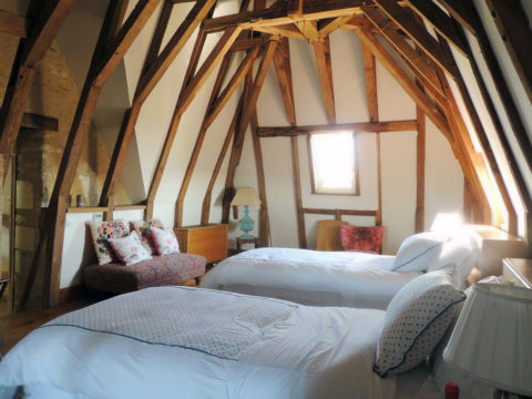 Location - Chambre mansardée du château d'Allogny